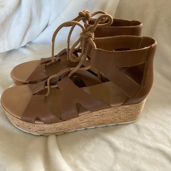 Sorel Cameron Lace Wedges - Picture 2 of 4